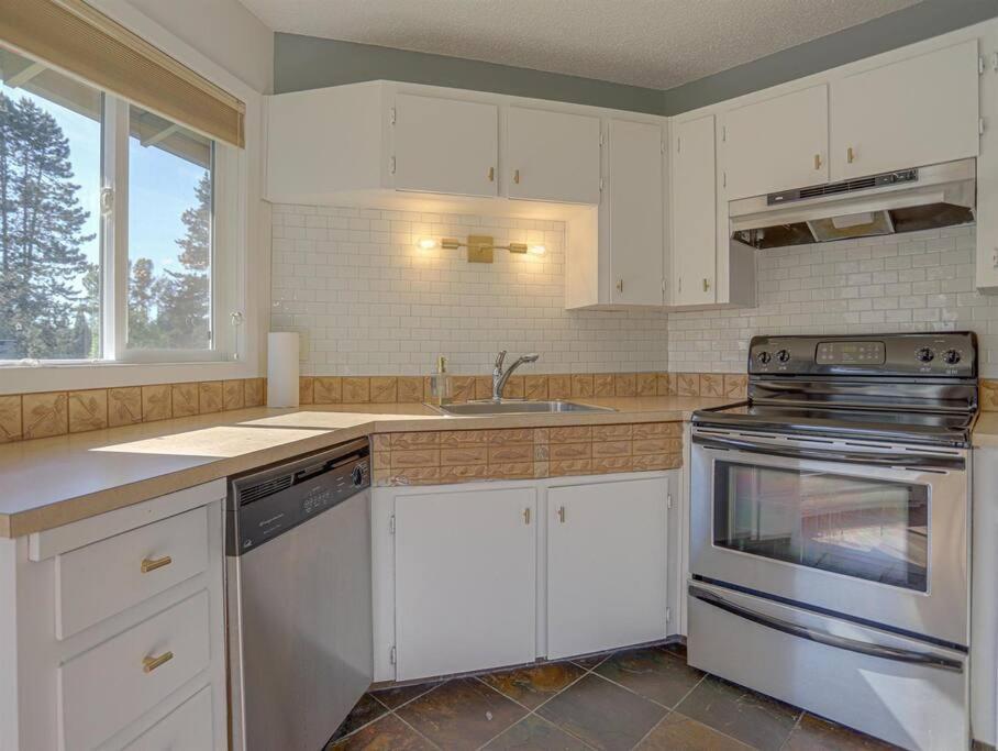 Ski-Mount Hood Charm-Welches,Golf And Ski Resort Condo,W&D, Wifi,Near Woods,Hiking,Fishing Mount Hood Village Luaran gambar