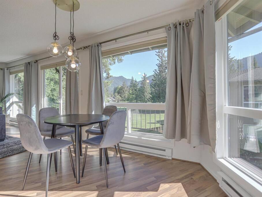 Ski-Mount Hood Charm-Welches,Golf And Ski Resort Condo,W&D, Wifi,Near Woods,Hiking,Fishing Mount Hood Village Luaran gambar