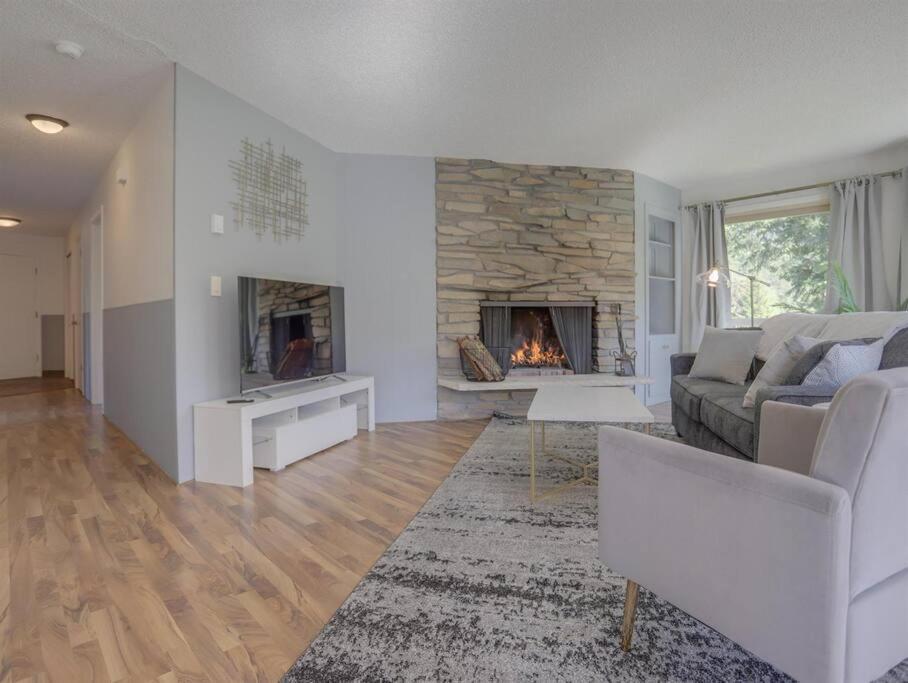 Ski-Mount Hood Charm-Welches,Golf And Ski Resort Condo,W&D, Wifi,Near Woods,Hiking,Fishing Mount Hood Village Luaran gambar